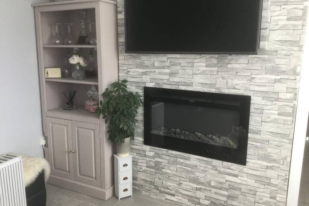 Leafy Lytham Central Lovely Ground Floor 1 Bedroom Apartment With Private Garden In Lytham Dog Friendly Lytham St Annes Kültér fotó