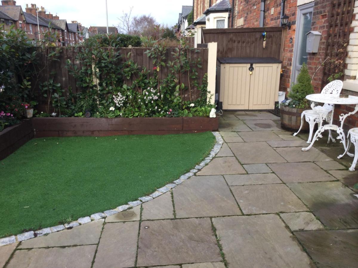 Leafy Lytham Central Lovely Ground Floor 1 Bedroom Apartment With Private Garden In Lytham Dog Friendly Lytham St Annes Kültér fotó